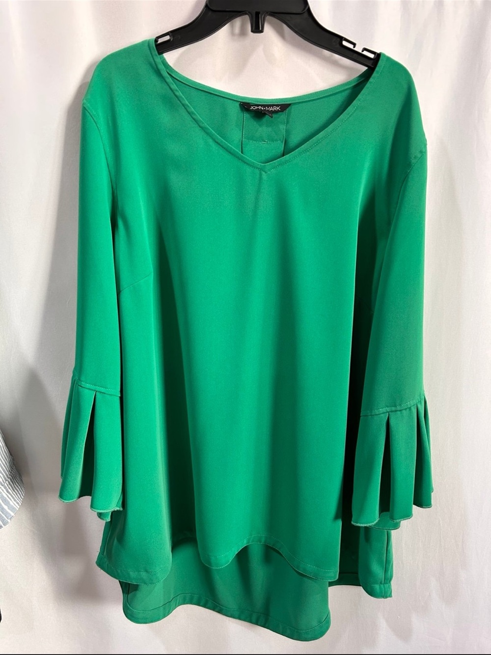 NWOT Green V-Neck Bell Sleeve Top by John Mark